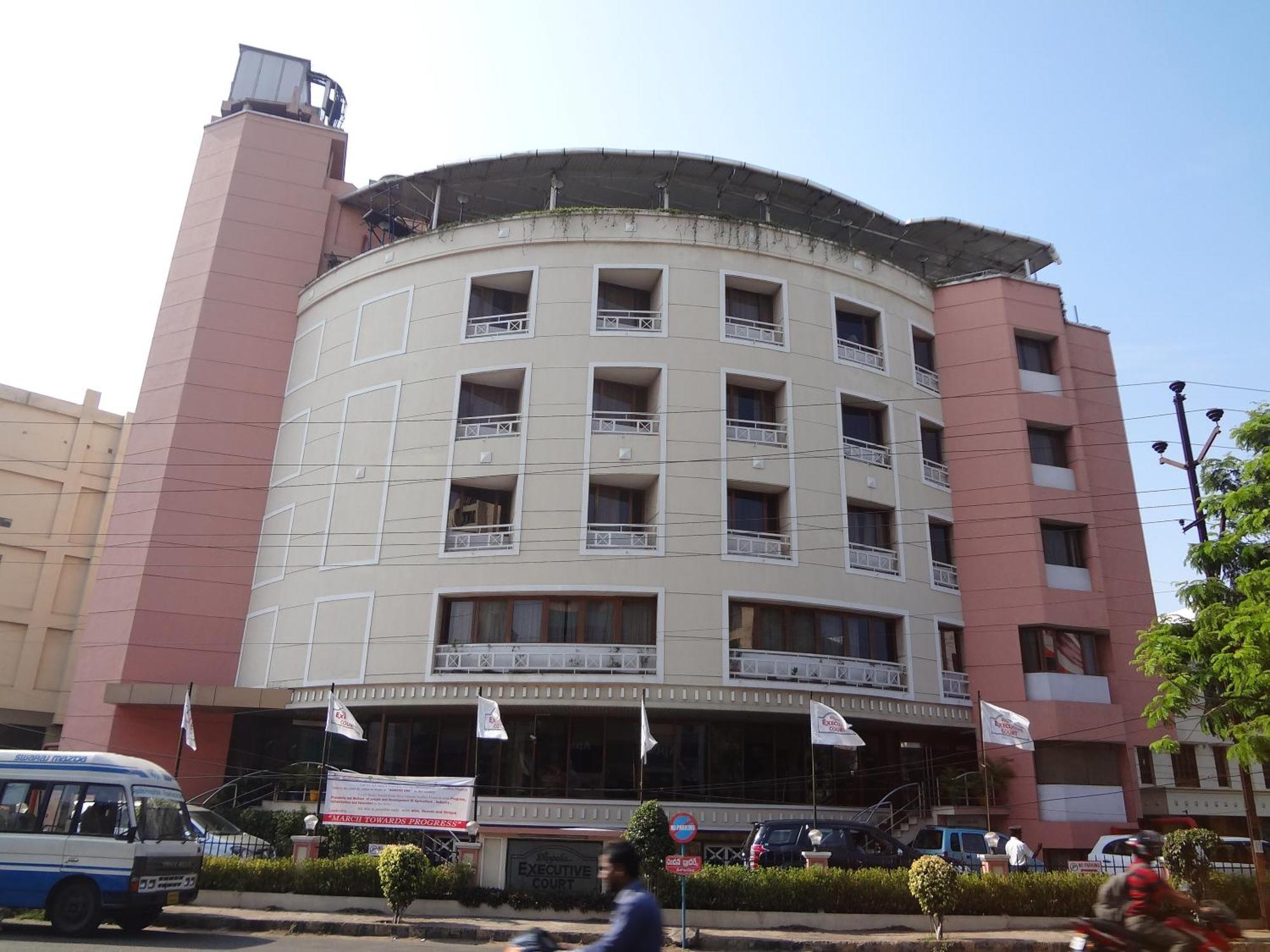 Daspalla Executive Court Visakhapatnam Exterior photo